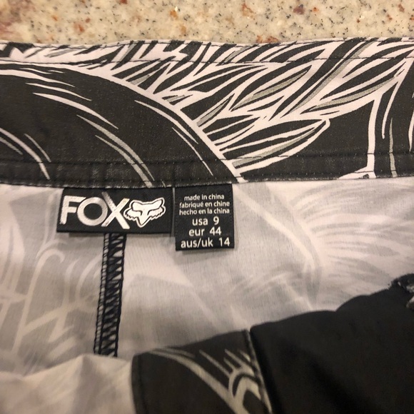 Fox board shorts - Picture 3 of 3